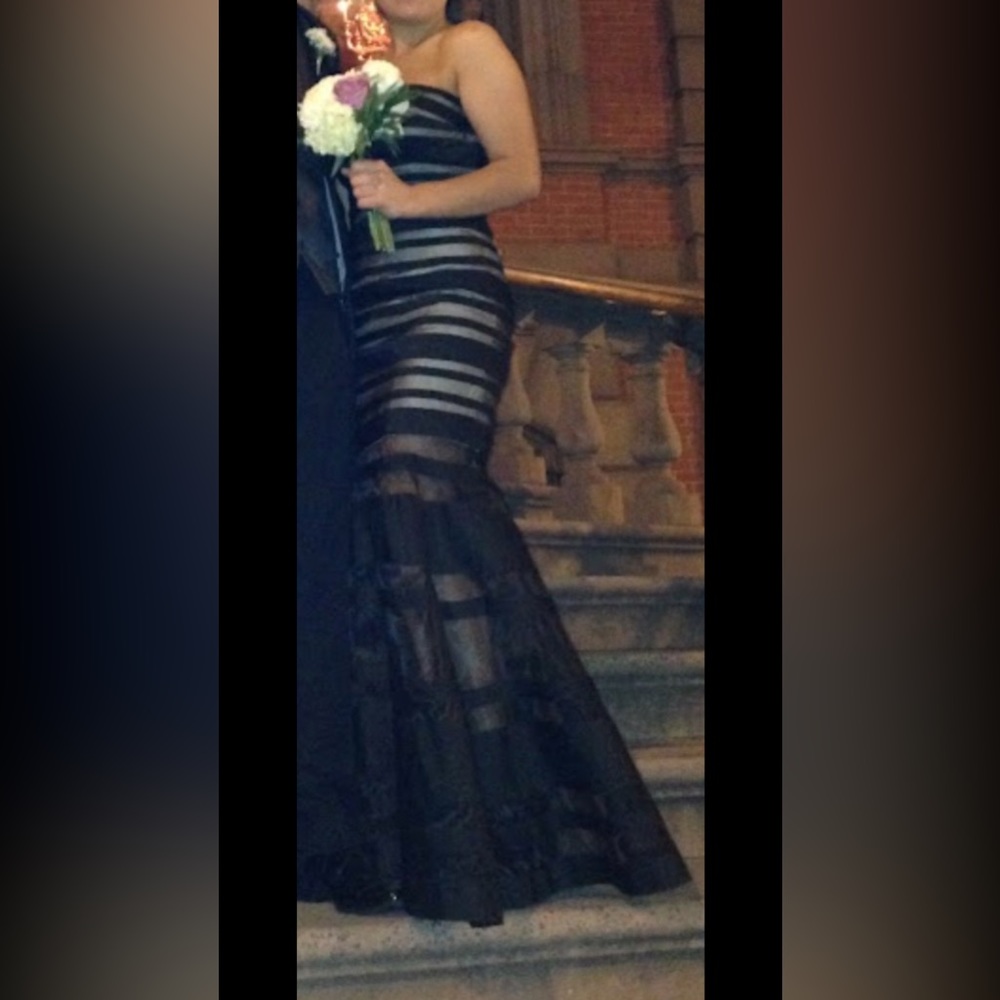 LA FEMME PROM DRESS Size 4